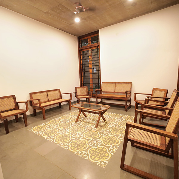 Spacious Living Room & Common Lounge at Norah Retreat Homestay Kaduthuruthy
